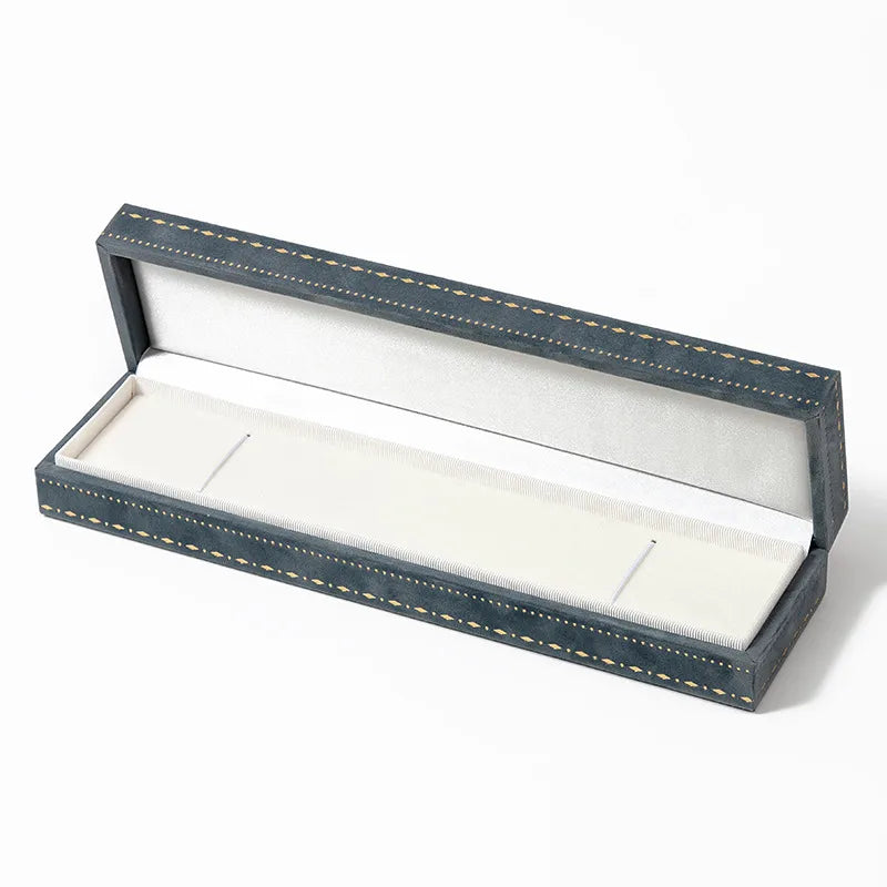1 Piece Flannel Luxurious Holiday Banquet Solid Color Jewelry Boxes