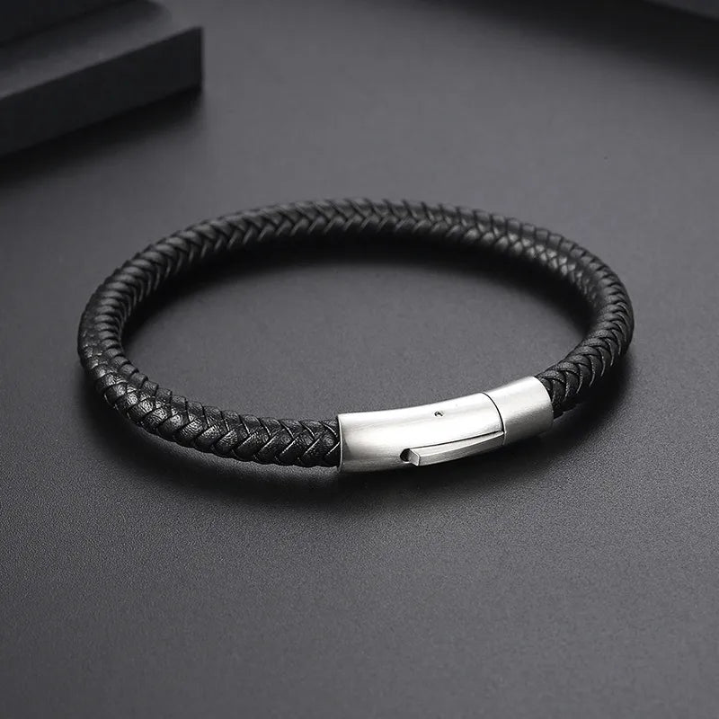 Retro Simple Style Streetwear Solid Color 304 Stainless Steel Pu Leather Men'S wristband