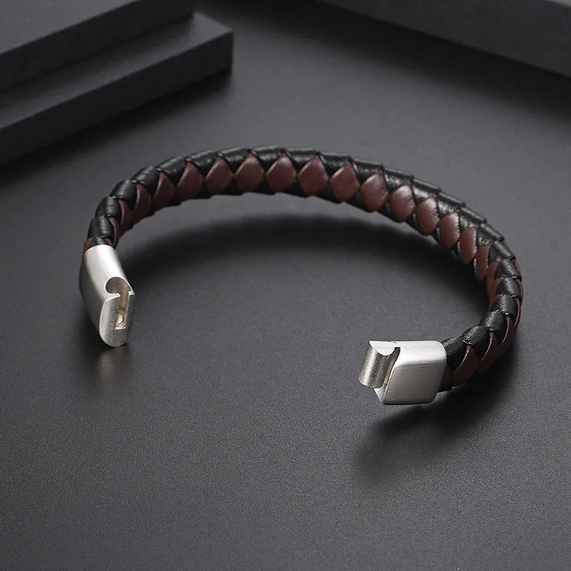 Retro Solid Color 304 Stainless Steel Pu Leather Polishing Men'S Bracelets