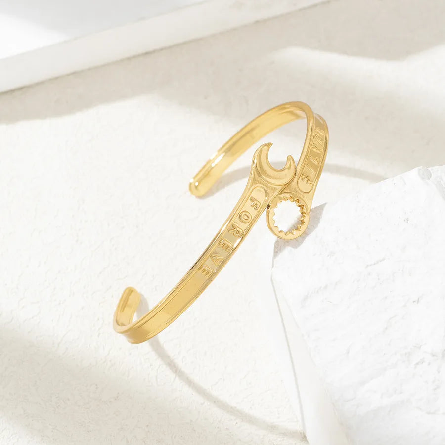 Romantic Classic Style Heart Shape 304 Stainless Steel Bangle In Bulk