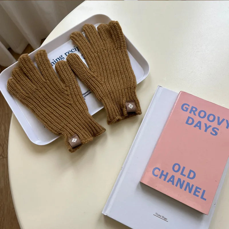 women's simple style solid color gloves 1 set