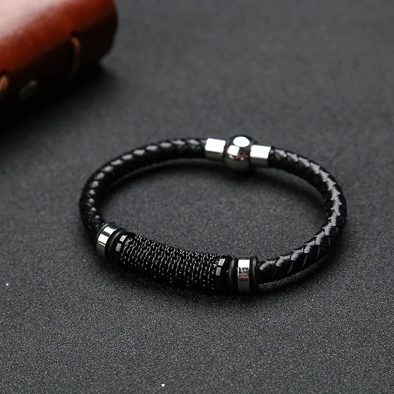 Hip-Hop Simple Style Solid Color Pu Leather Titanium Steel Plating Men's Bracelets Men Cord & Leather Bracelets