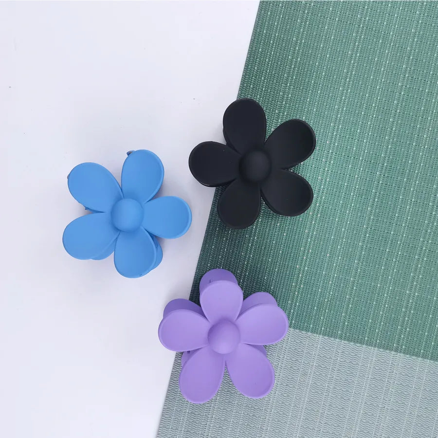 New Style Women'S Flower Plumeria Plastic Resin Hair Clip
