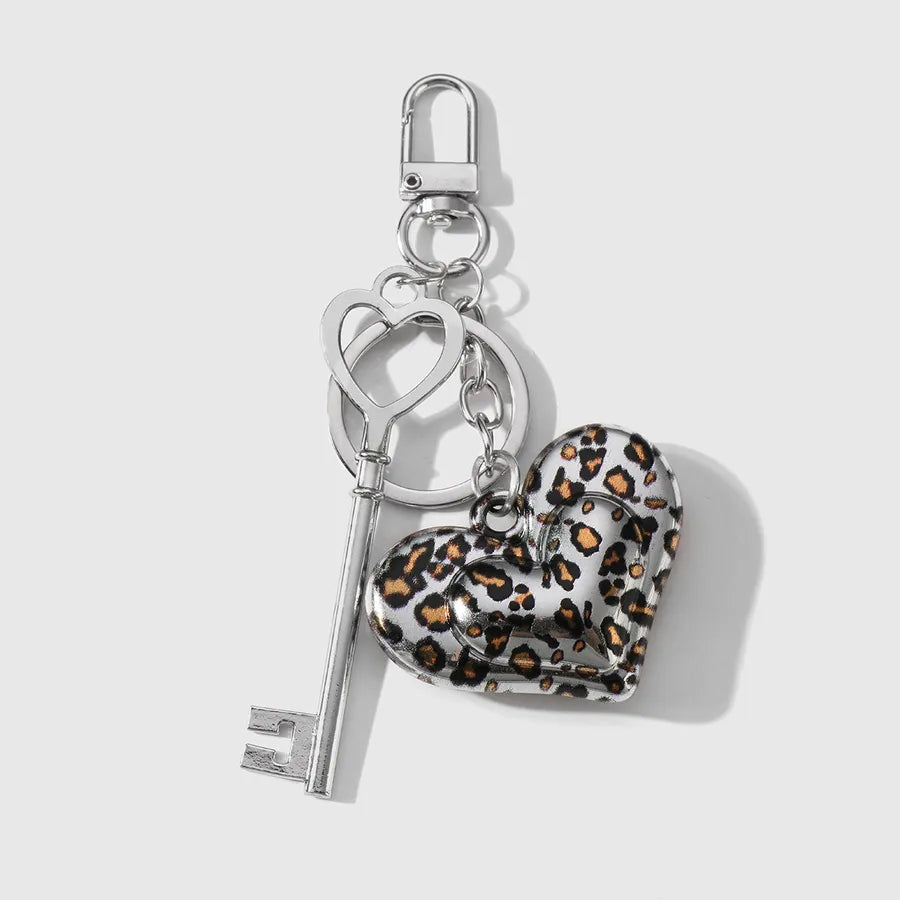 Retro Heart Shape Leopard Key CCB Zinc alloy Unisex Bag Pendant Keychain