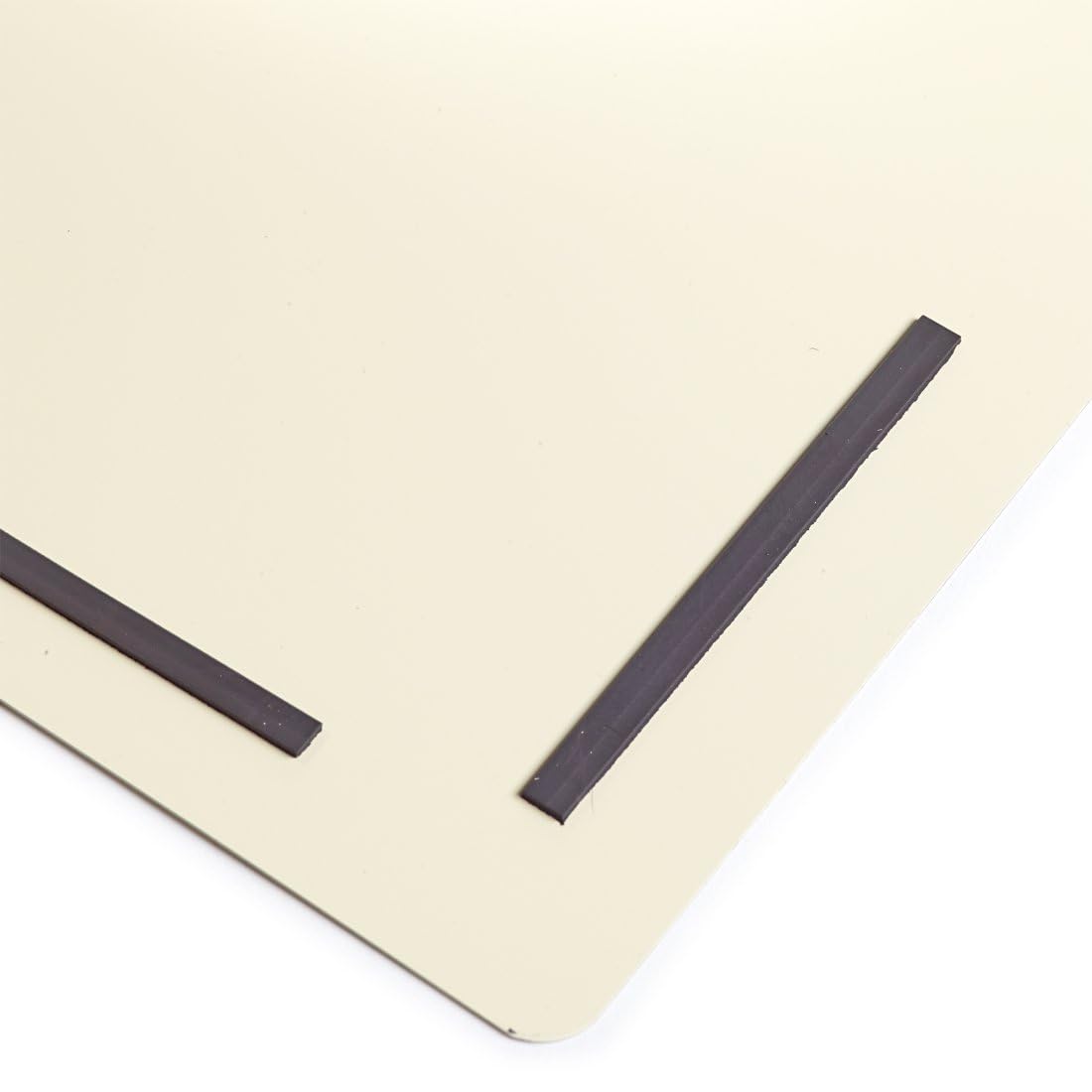 Prym Magnet Board – Secure Embroidery Patterns & Track Progress
