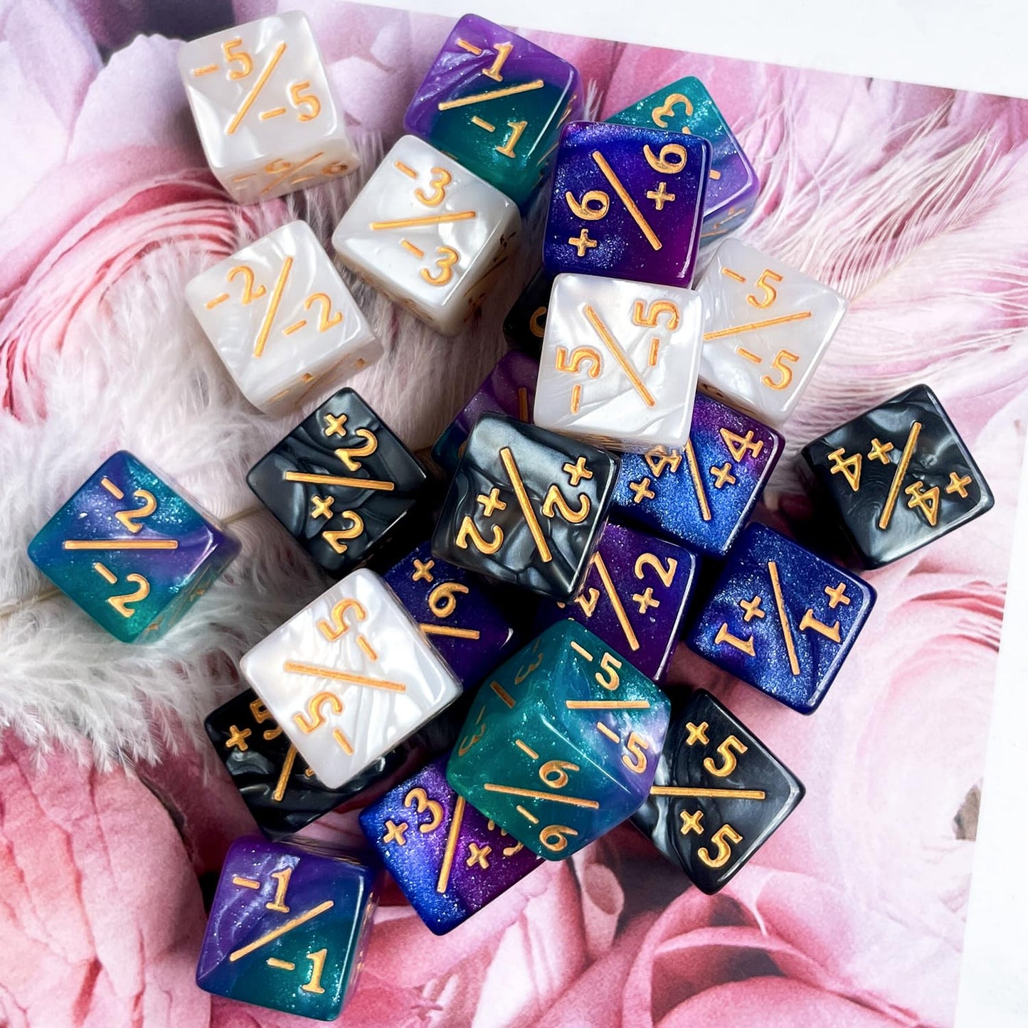 QiAN SiMAi 24 Pieces Token Counter Dice – Galaxy Mix D6 Dice Set for MTG CCG & Board Games