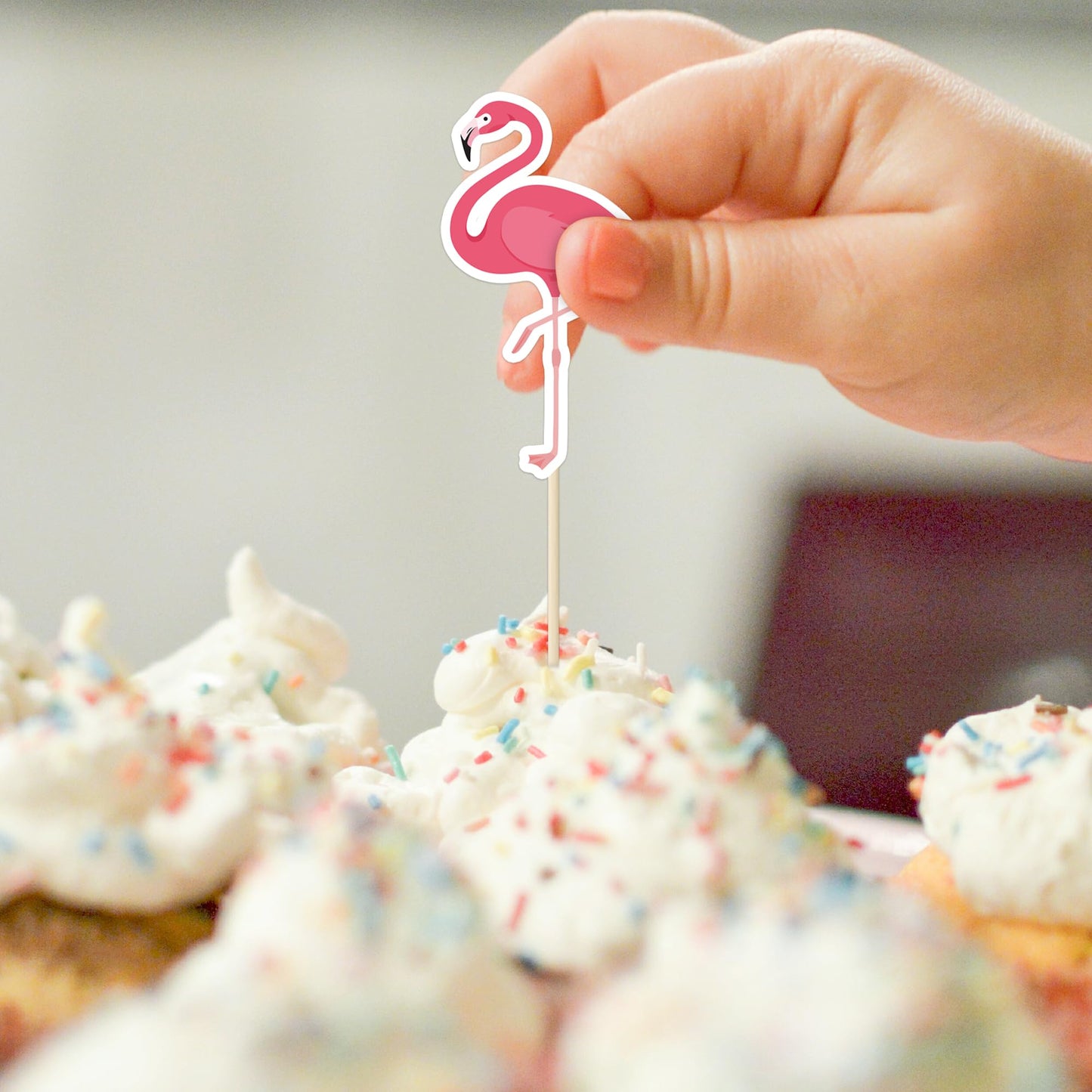 QZYL 50 Pcs Tropical Cake Picks – Luau Flamingo, Pineapple & Palm Leaf Toppers