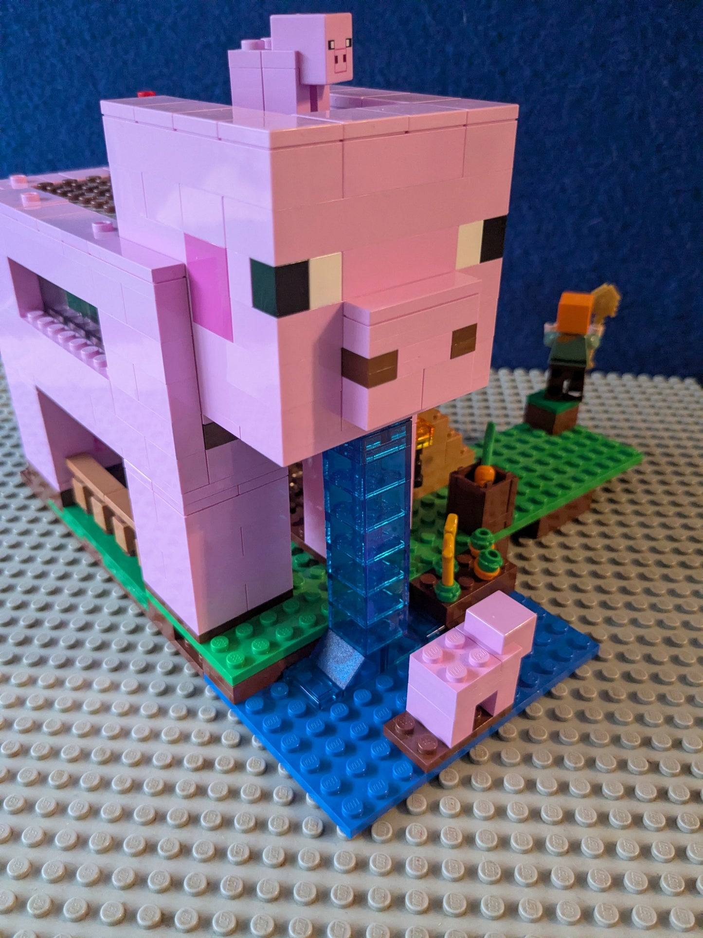 Lego 21170 Minecraft The Pig House