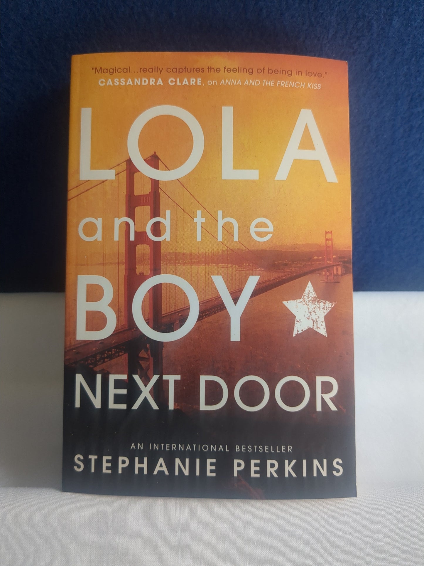 Lola and the Boy Next Door - Stephanie Perkins