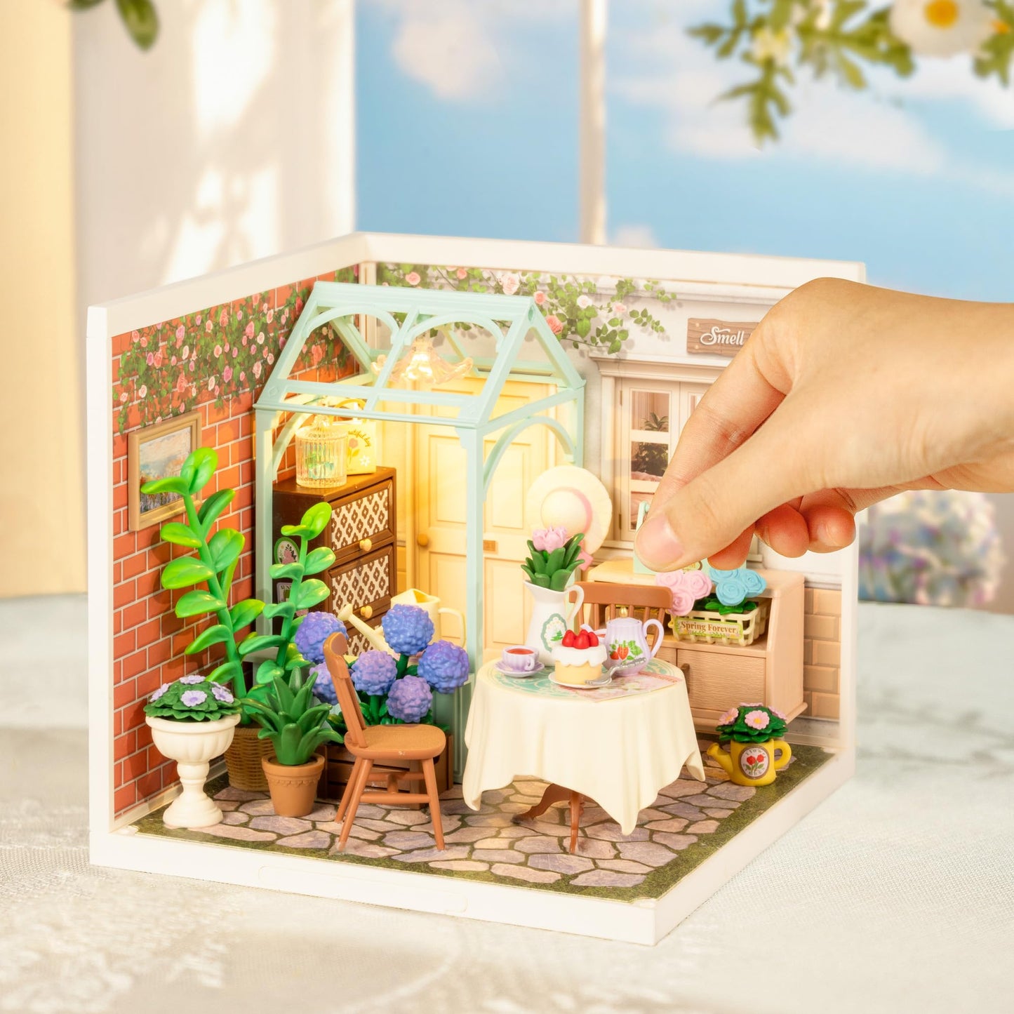 Rolife Blooming Tea Garden Miniature House Kit – Creative DIY Blocks for Teens & Adults