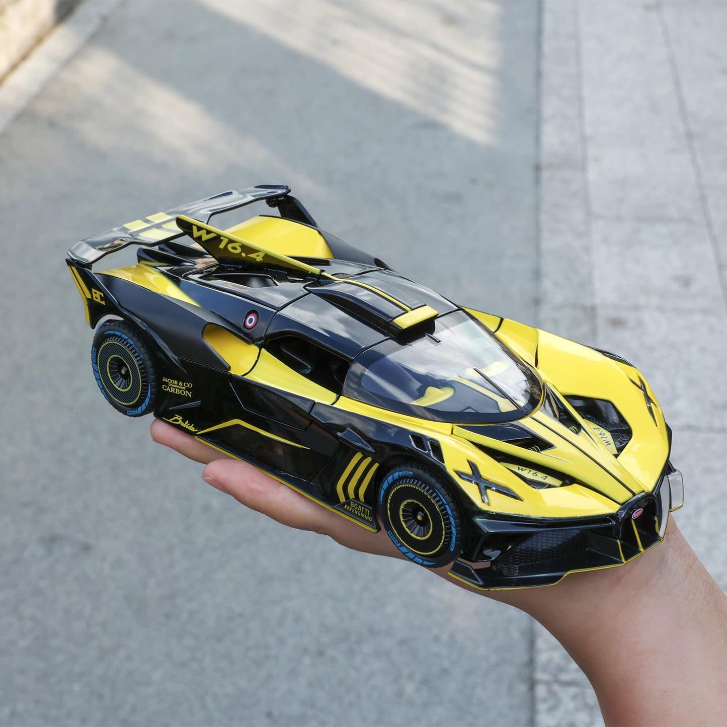 SASBSC Toy Car Model 1:24 Bolide Alloy Diecast | Lights, Pull-Back Action