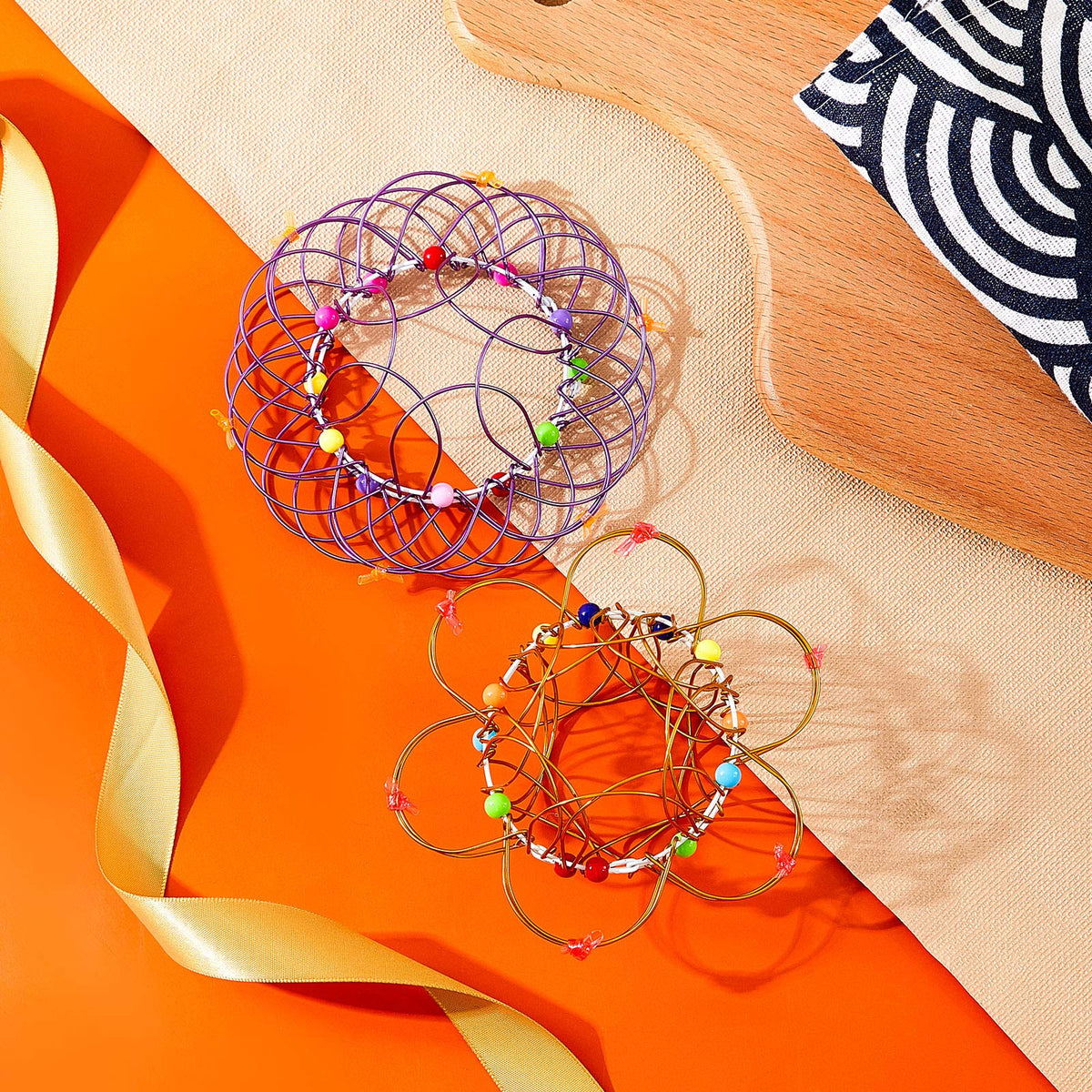 Skylety 2 Pieces Mandala Flower Basket Toy – Flexible Wire Fidget for Teens (Purple, Gold)