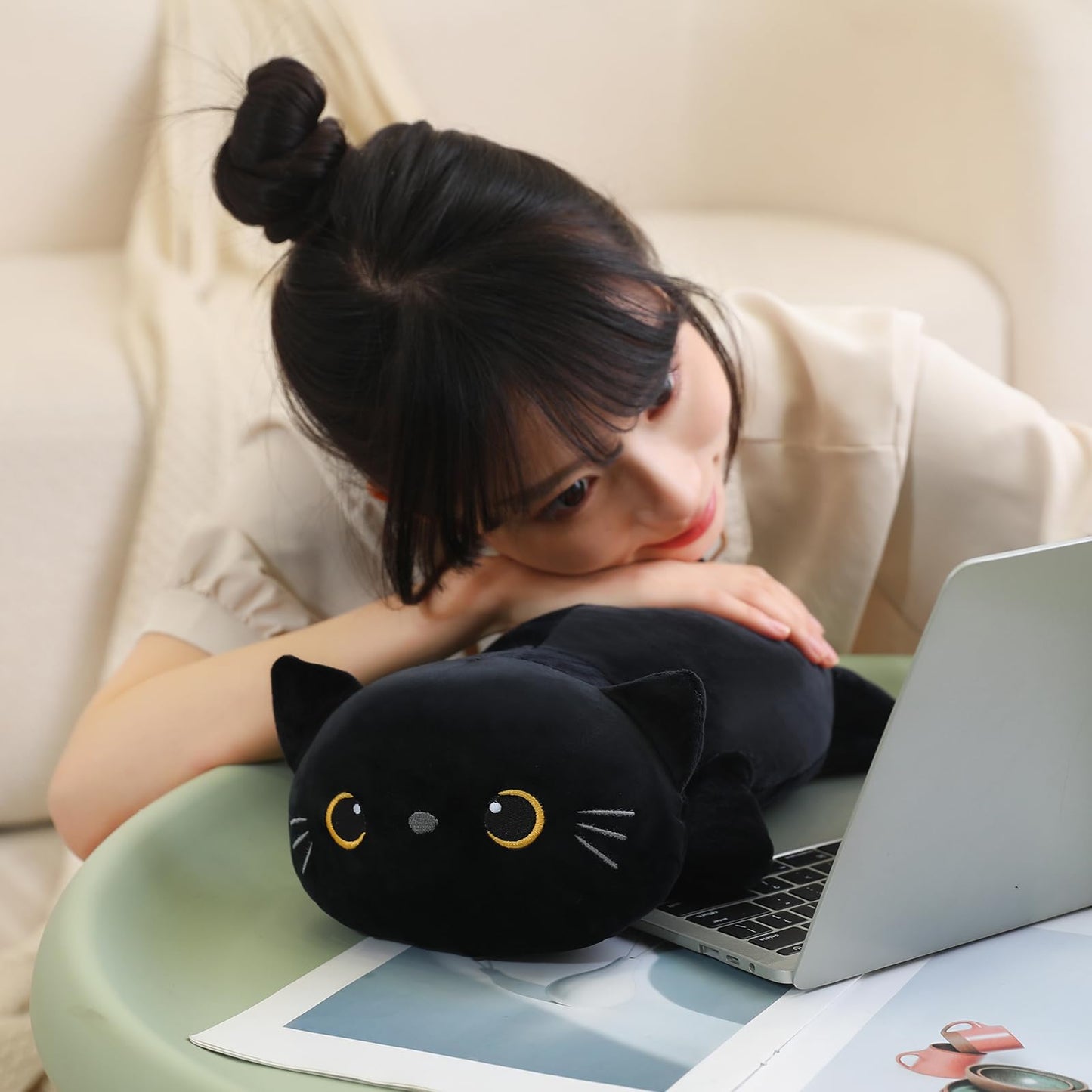 SQEQE Weighted Black Cat Plush – 13.8 Inch Soft Plush Pillow Toy, 1.6 Lbs