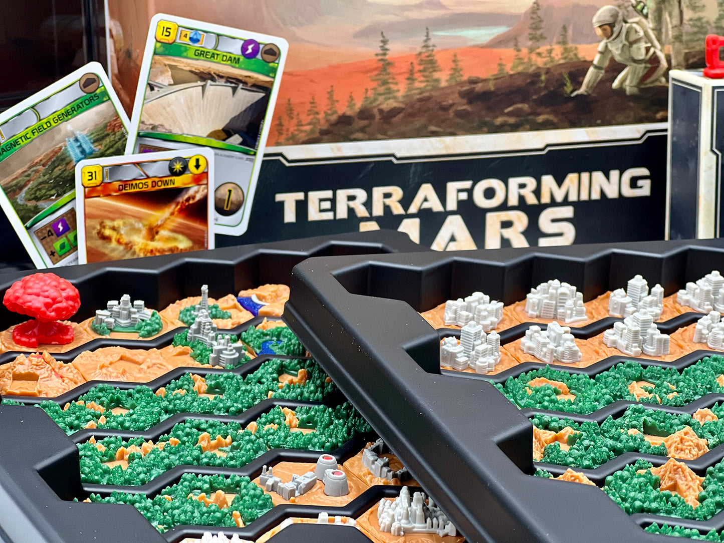 Terraforming Mars Big Box by Stronghold Games — 90+ Tiles & Premium Storage Organizer