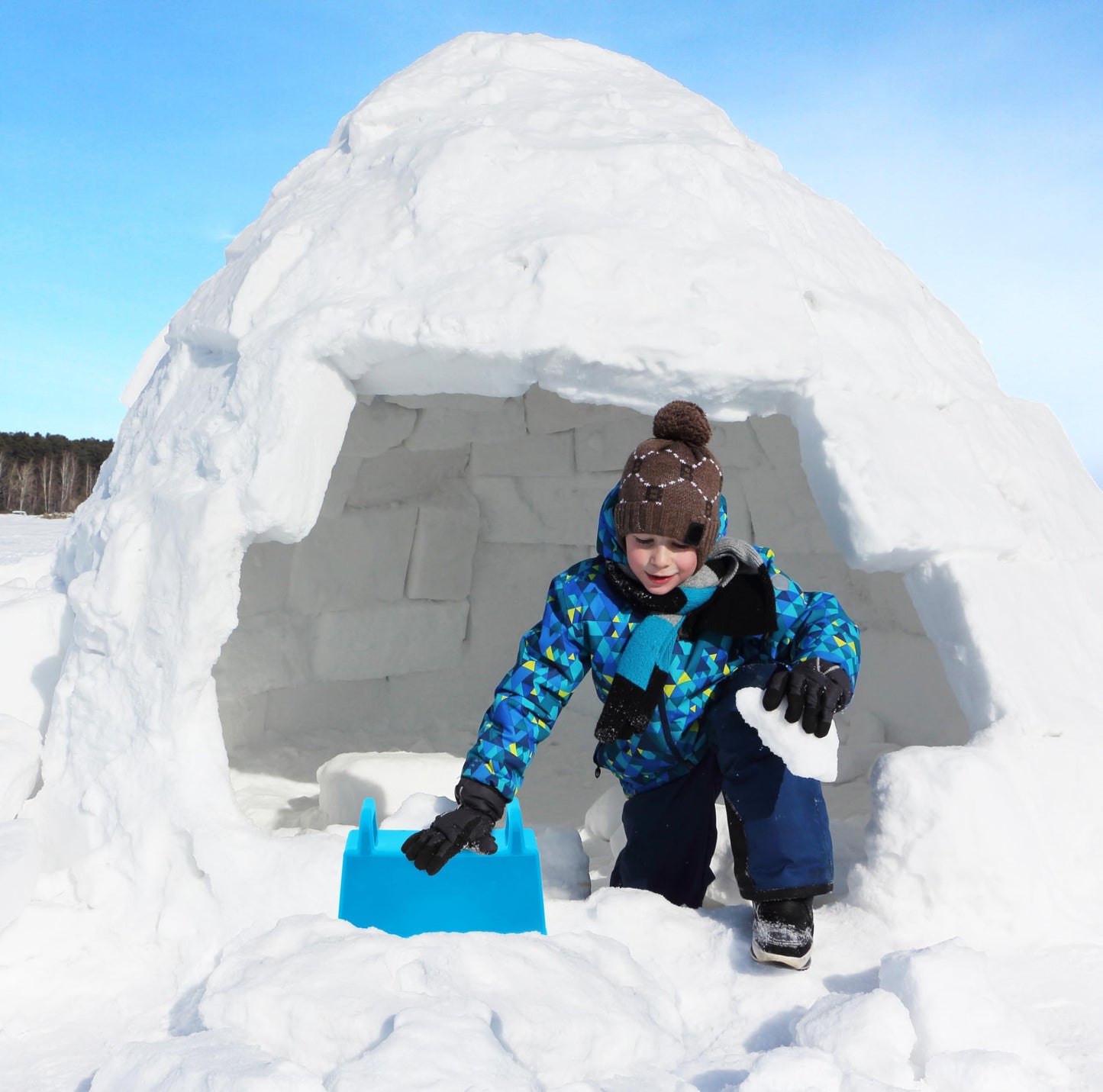 Superio Snow Brick Maker 2-Pack | Blue Igloo Fort Block Form for Snow & Sand Toys