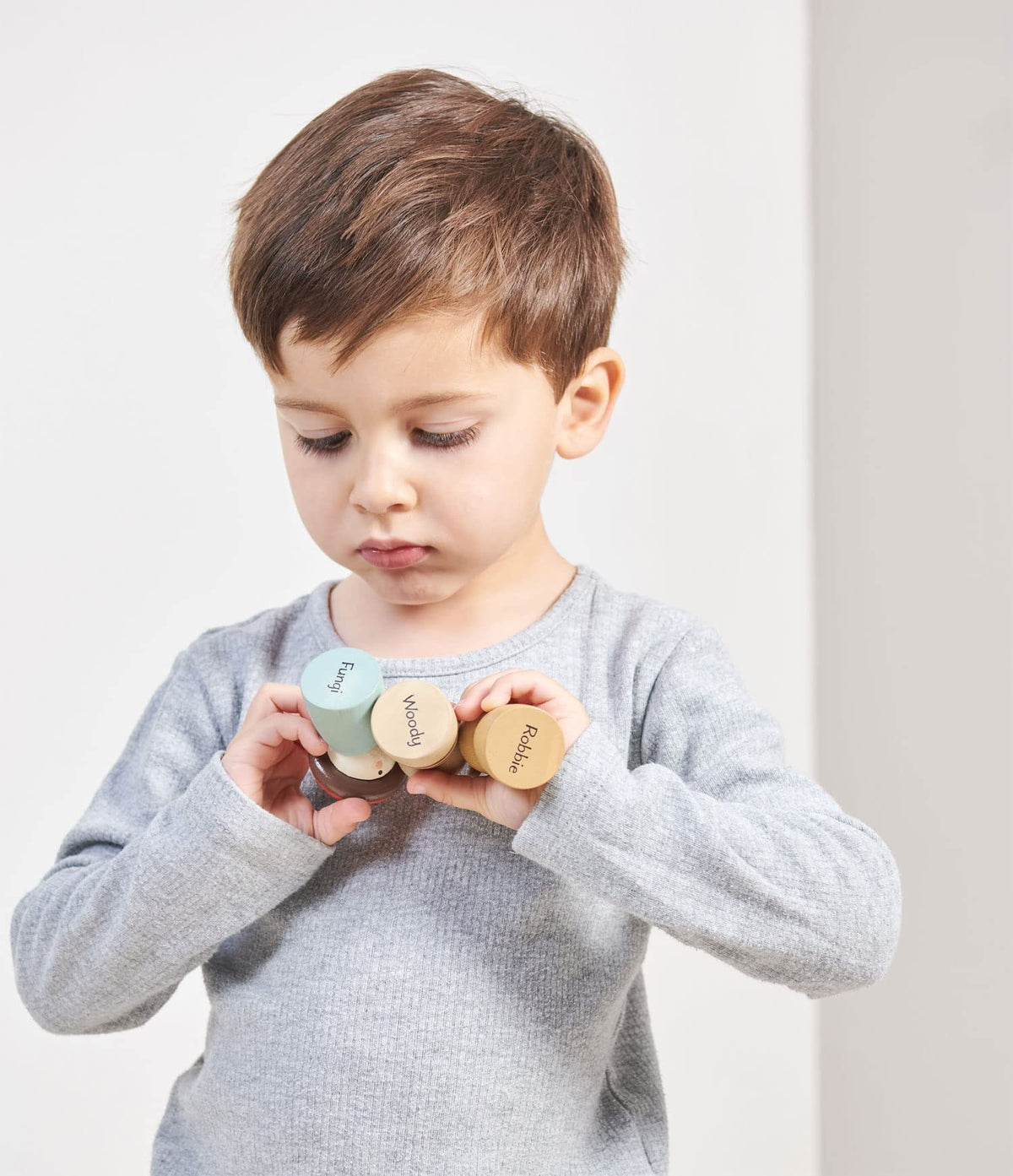 Tender Leaf Toys Timber Taxi – Wooden Log Shaped Push Vehicle with 3 Removable Characters