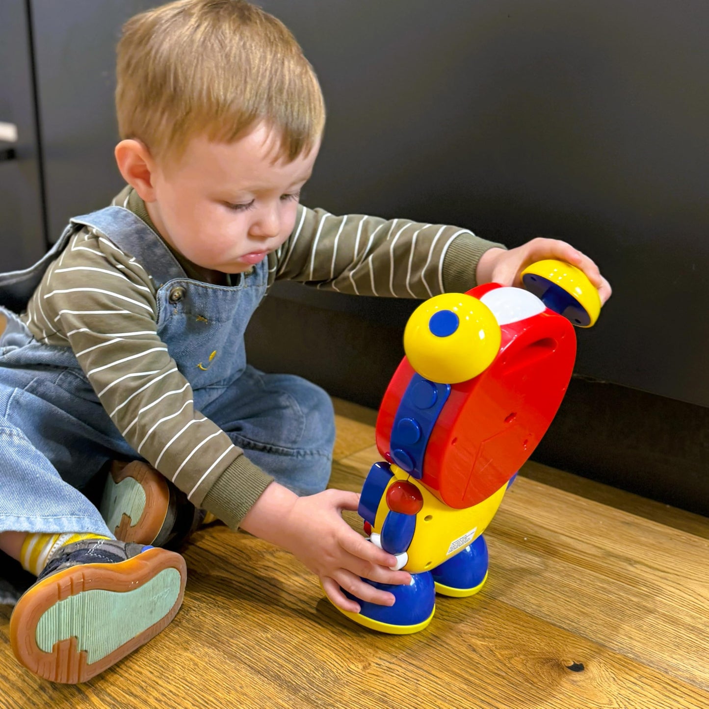 The Learning Journey Telly Teaching Time Clock – Learn Analog & Digital Time