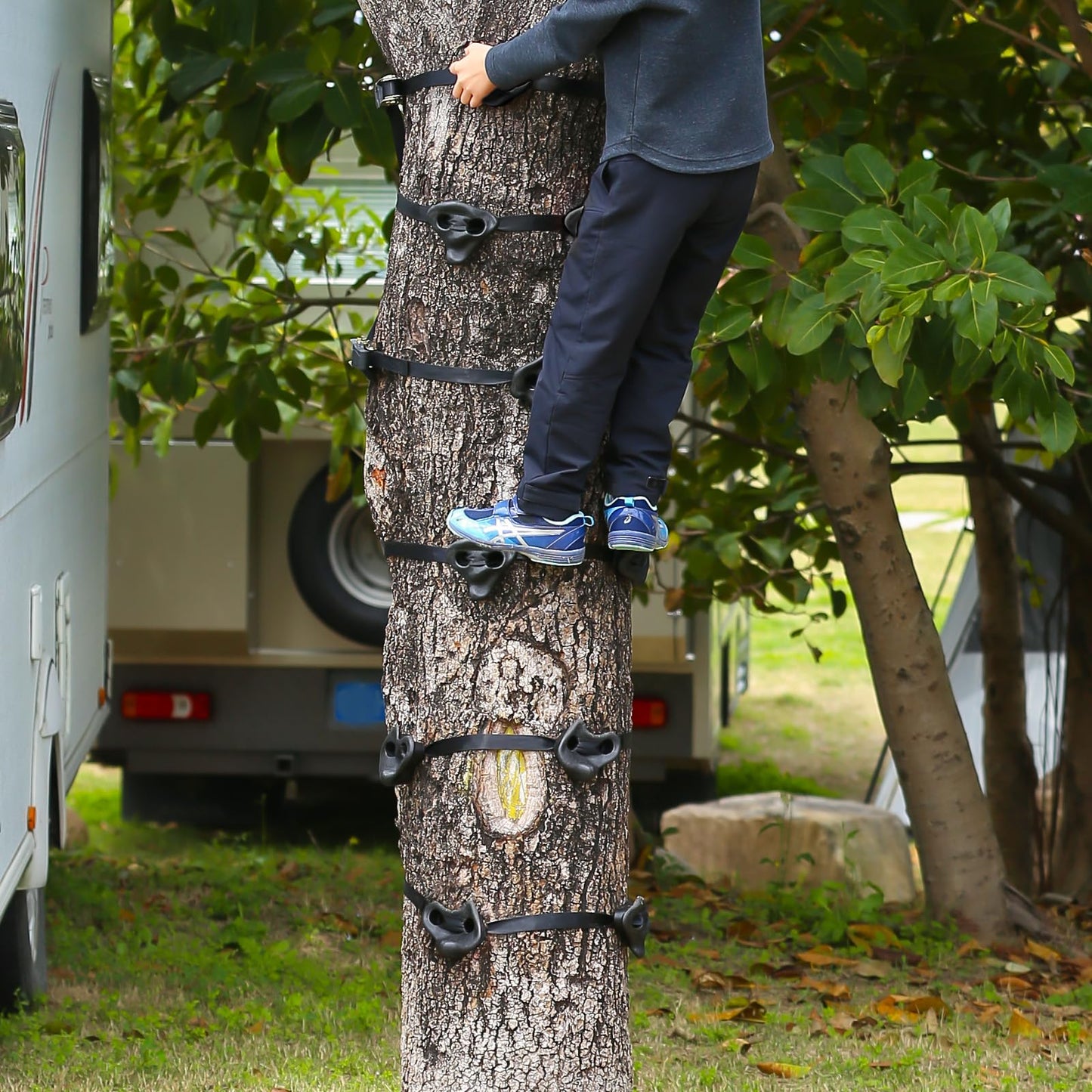 TOPNEW 18-Pcs Ninja Tree Climbing Holds & 6 Ratchet Straps for Kids - Outdoor Ninja Warrior Training Kit