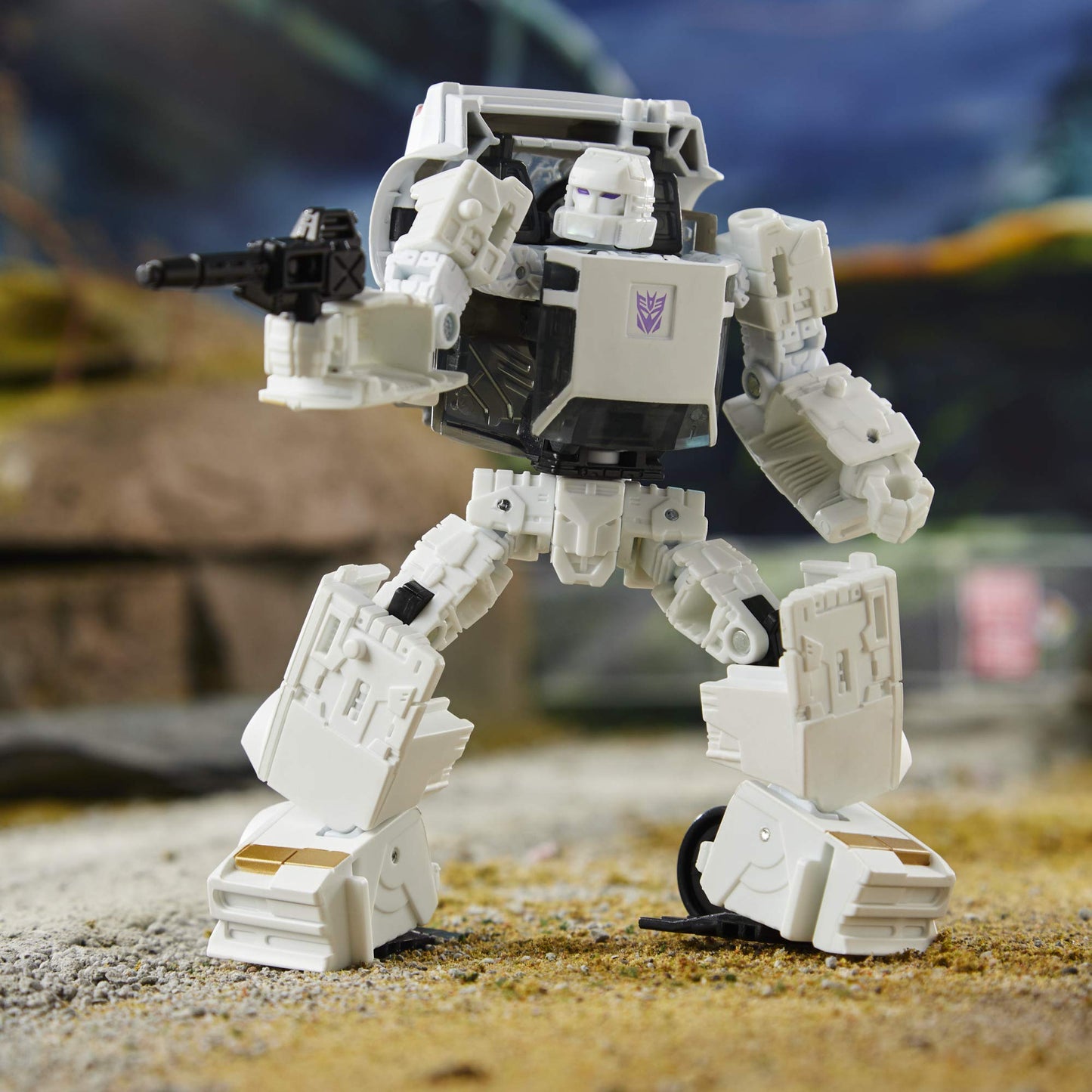 Transformers Earthrise Deluxe Runamuck Action Figure WFC-E37 – Fan-Voted, 5.5-inch