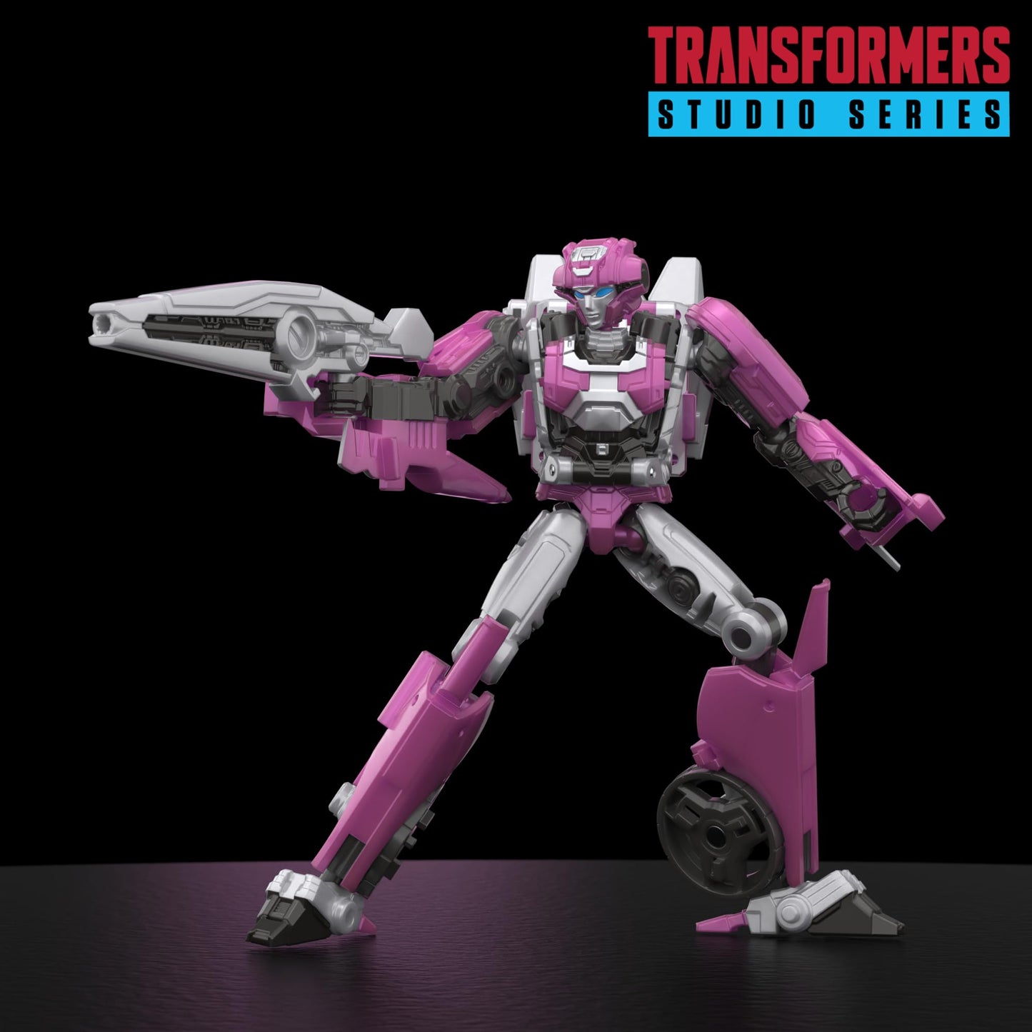 Transformers Studio Series Deluxe Class One Elita-1 – 4.5-Inch Converting Action Figure