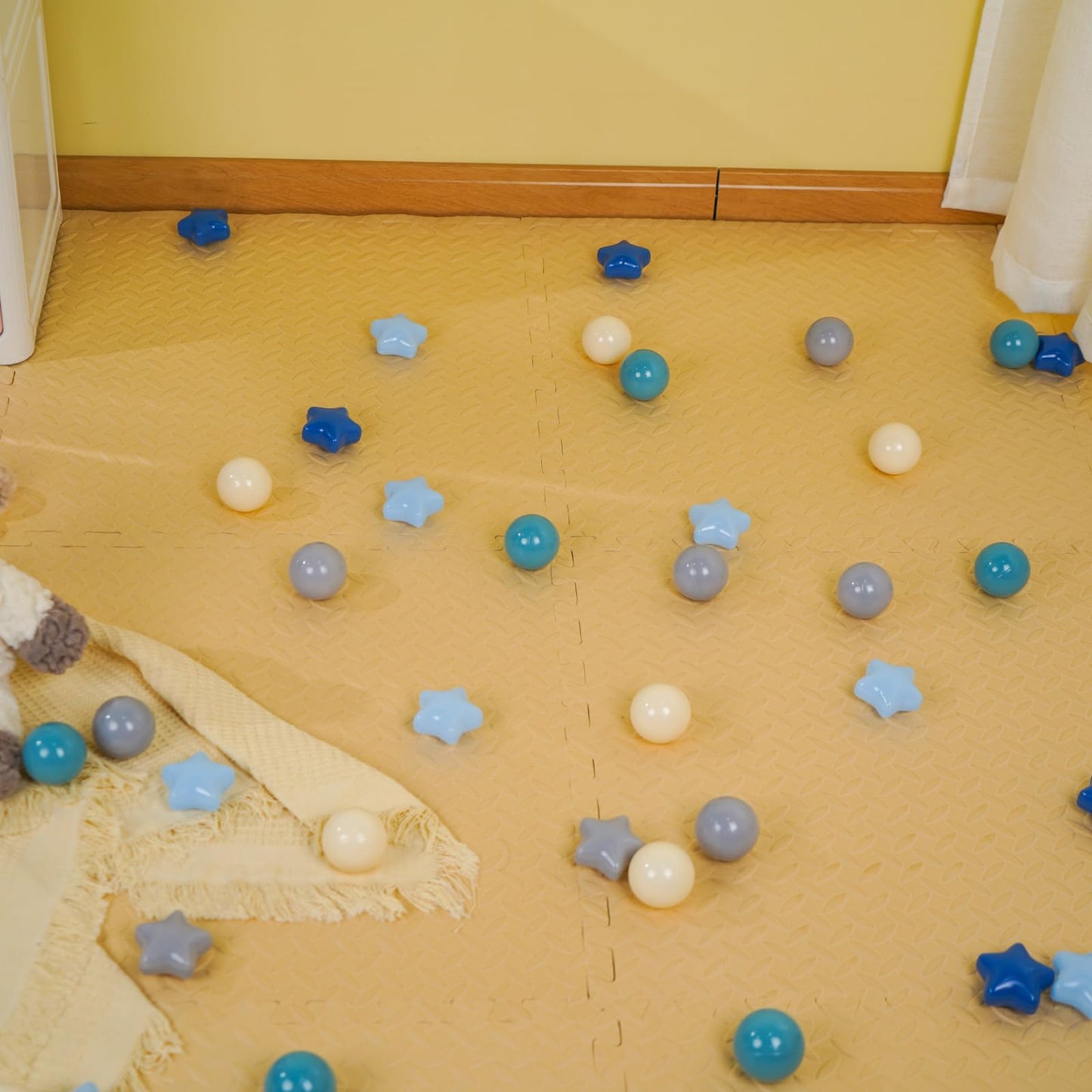 TRENDPLAY Star Ball Pit Balls – 100 Count, Cream & Blue, Non-Toxic for Safe Play