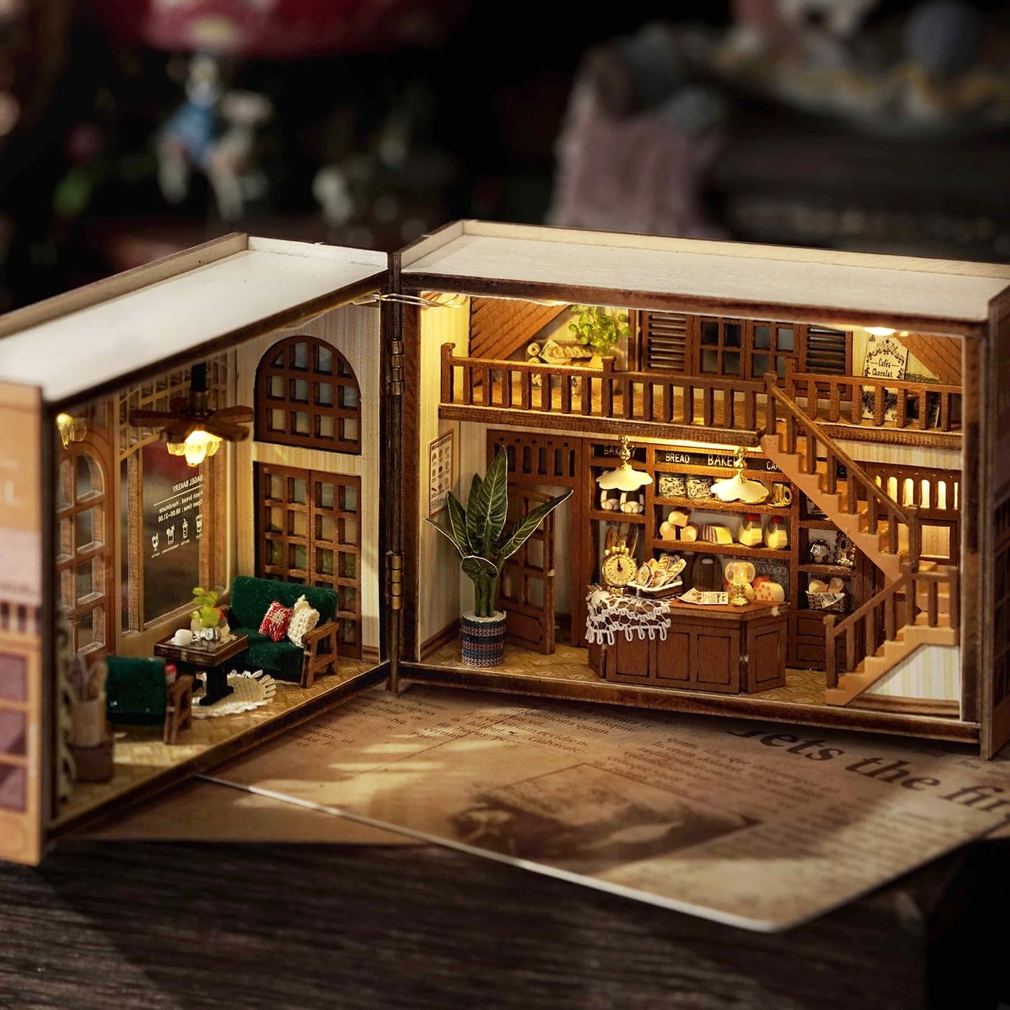 TuKIIE DIY Miniature Dollhouse Kit 1:32 – Opened & Closed Cube, Bagel Time