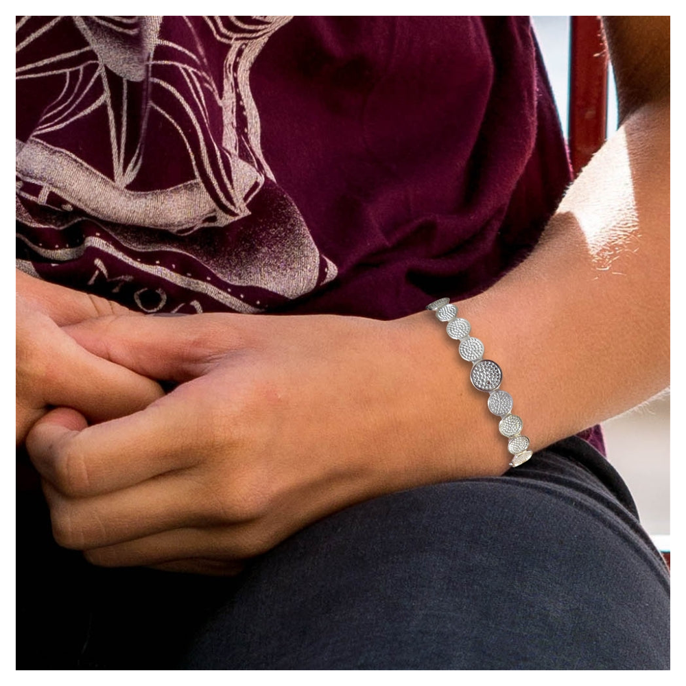 Circle Bangle | Ideal Birthday or Christmas Gift