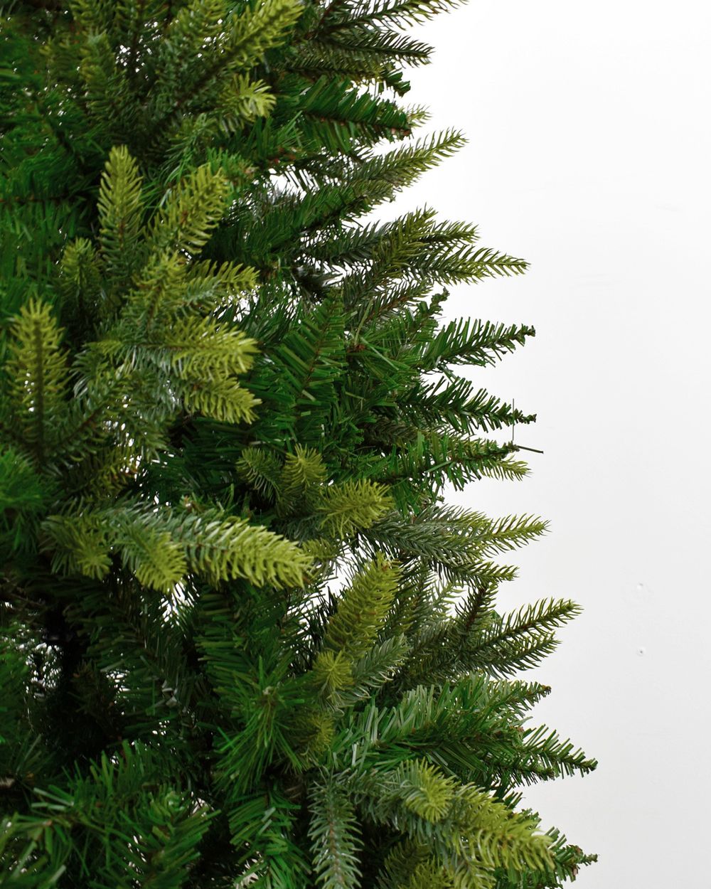 Minnesota Pine 12ft Artificial Christmas Tree
