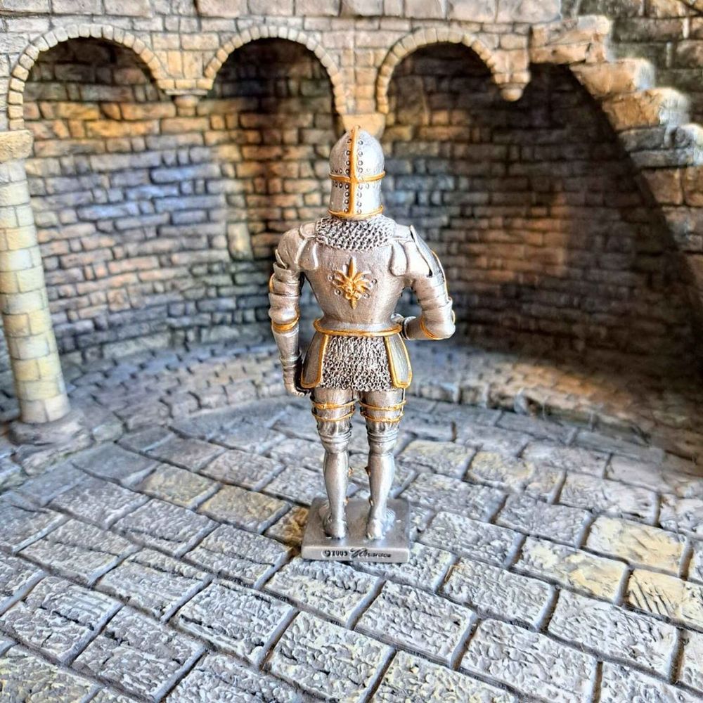 Knight With Flail (hand-cast statue sculpture) 10.5cm Height