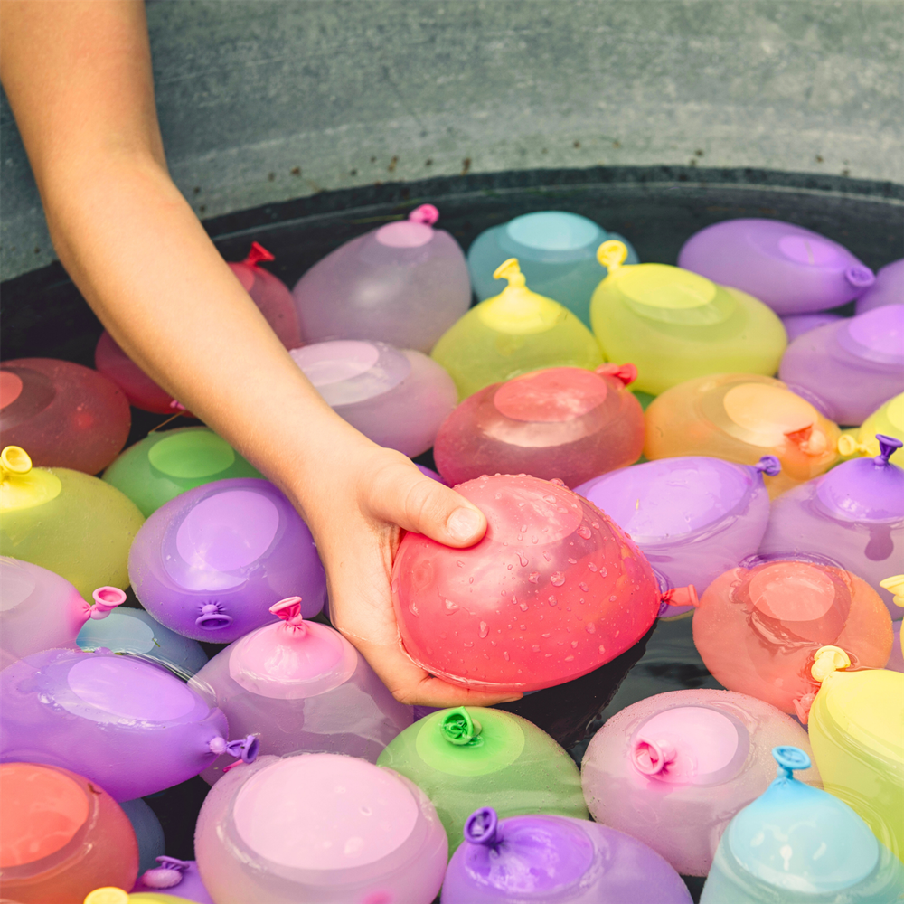 SOKA 400 A/SHOT WATERBOMB: Fun, Easy-to-Use, Party-Ready, Suitable for Children. Nozzle Included!