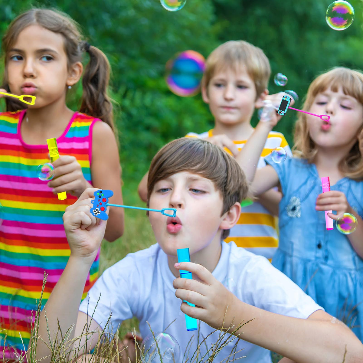 uoyoi Video Game Bubble Wands – 24Pcs Party Favors, Gamepad Bubble Toys for Kids