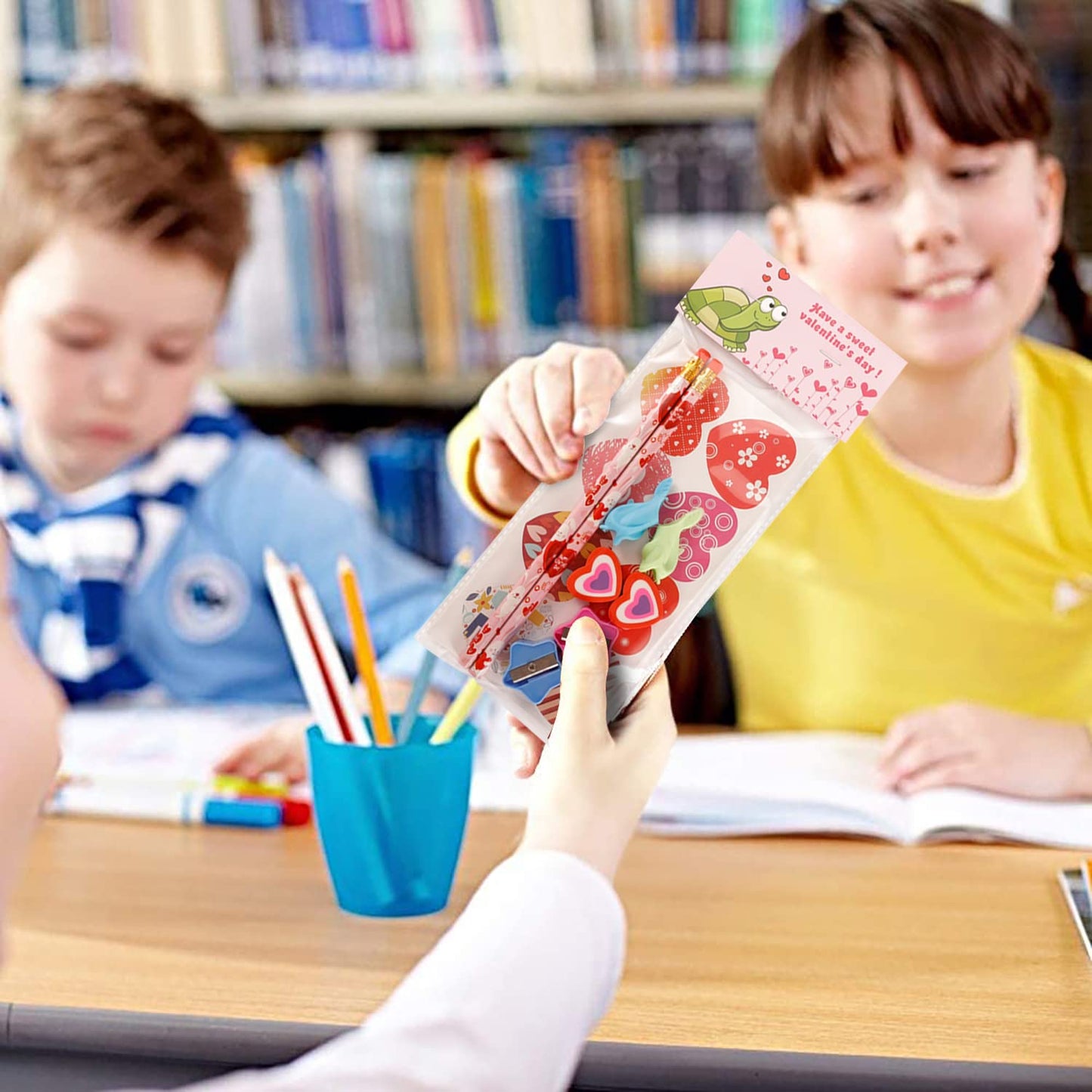 Vanow Valentine's Day Kids Classroom Gift Set — 28-Pack Stationery Kit, Cards & Accessories