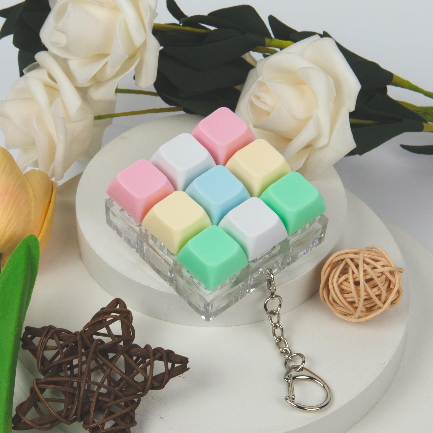 XiawaLangzhuo Keyboard Fidget Toy 9-in-1 Keychain – 5 Colors for Focus & Stress Relief