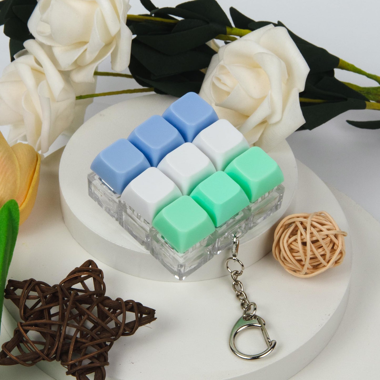XiawaLangzhuo 9-in-1 Keyboard Fidget Toy – Decompression Button Keychain (Blue, White, Green)