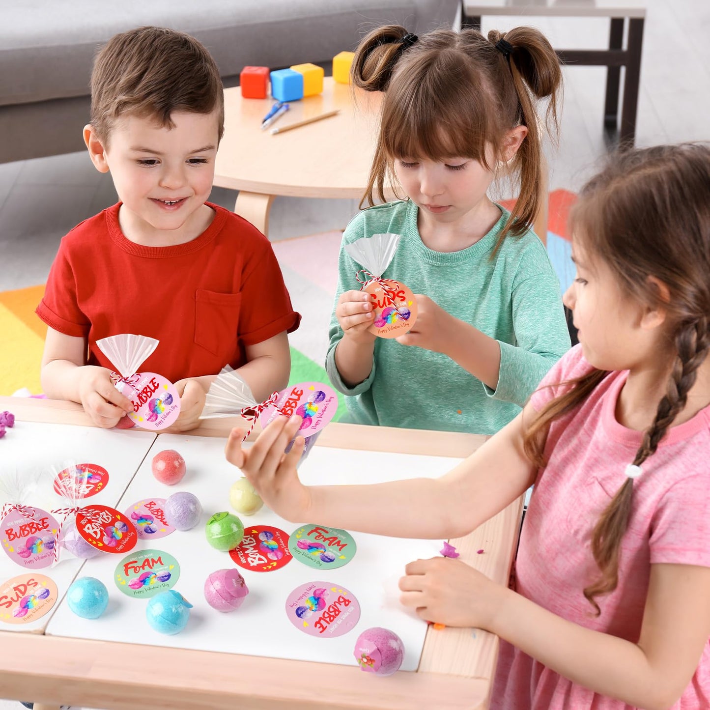 Valentine's Day Gifts for Kids – 24 Bath Bombs with Surprises + Cards | Zesua