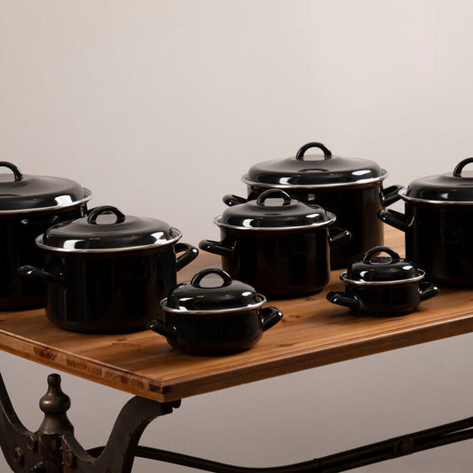 Black Enamel 18cm Casserole Dish | Porter