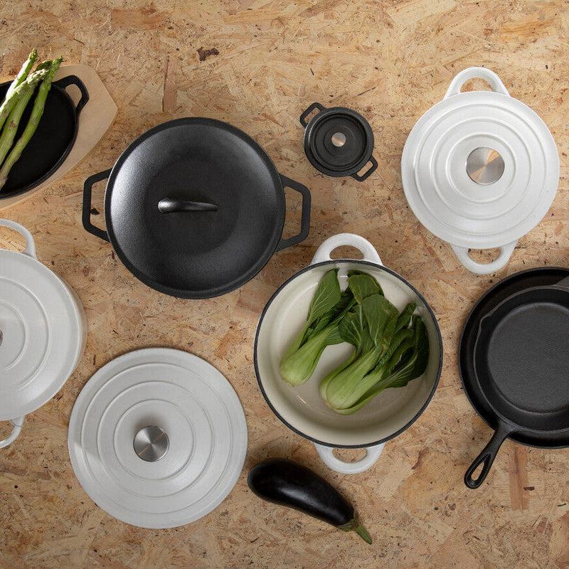 Hygge Large White Cast Iron Casserole Dish