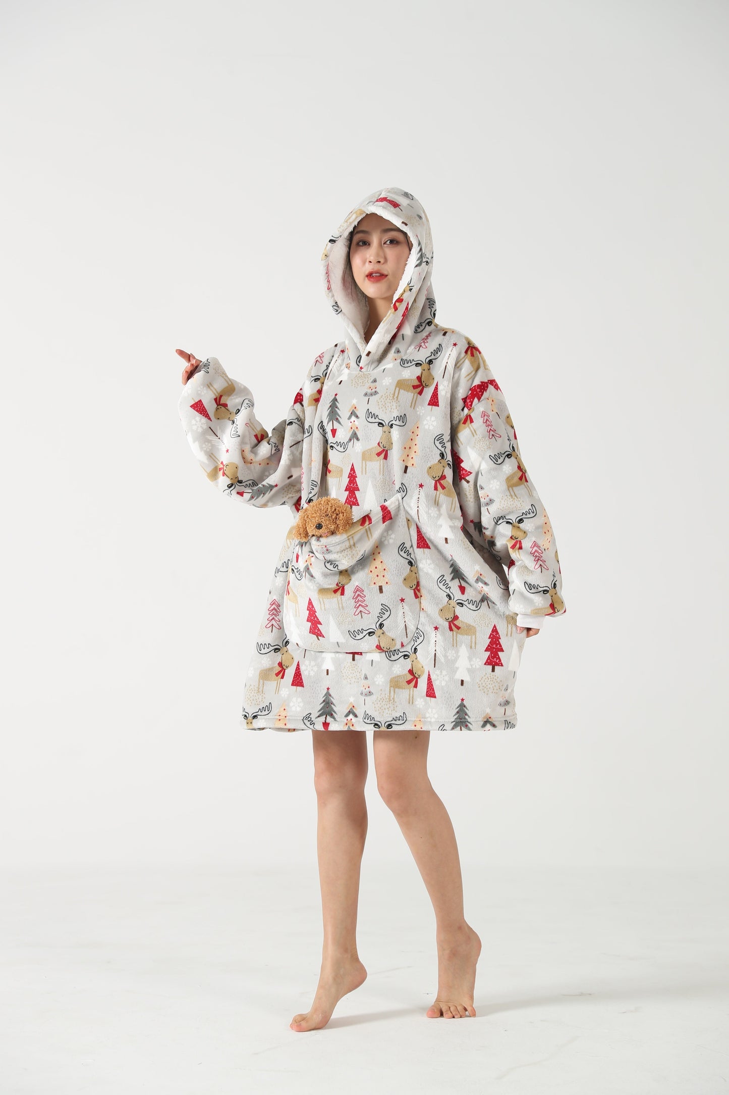 RONGTAI Oversized Wearable Pajamas With Big Pockets,Soft Plush Sweatshirt Hooded Popular Tops One Size Fits Deer