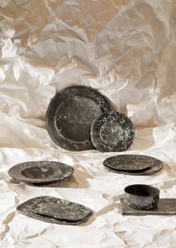 Black Marble Effect Pizza Plate | Hygge