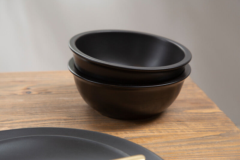 Elmira 16 Piece Black Dinner Set