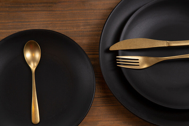 Elmira 16 Piece Black Dinner Set