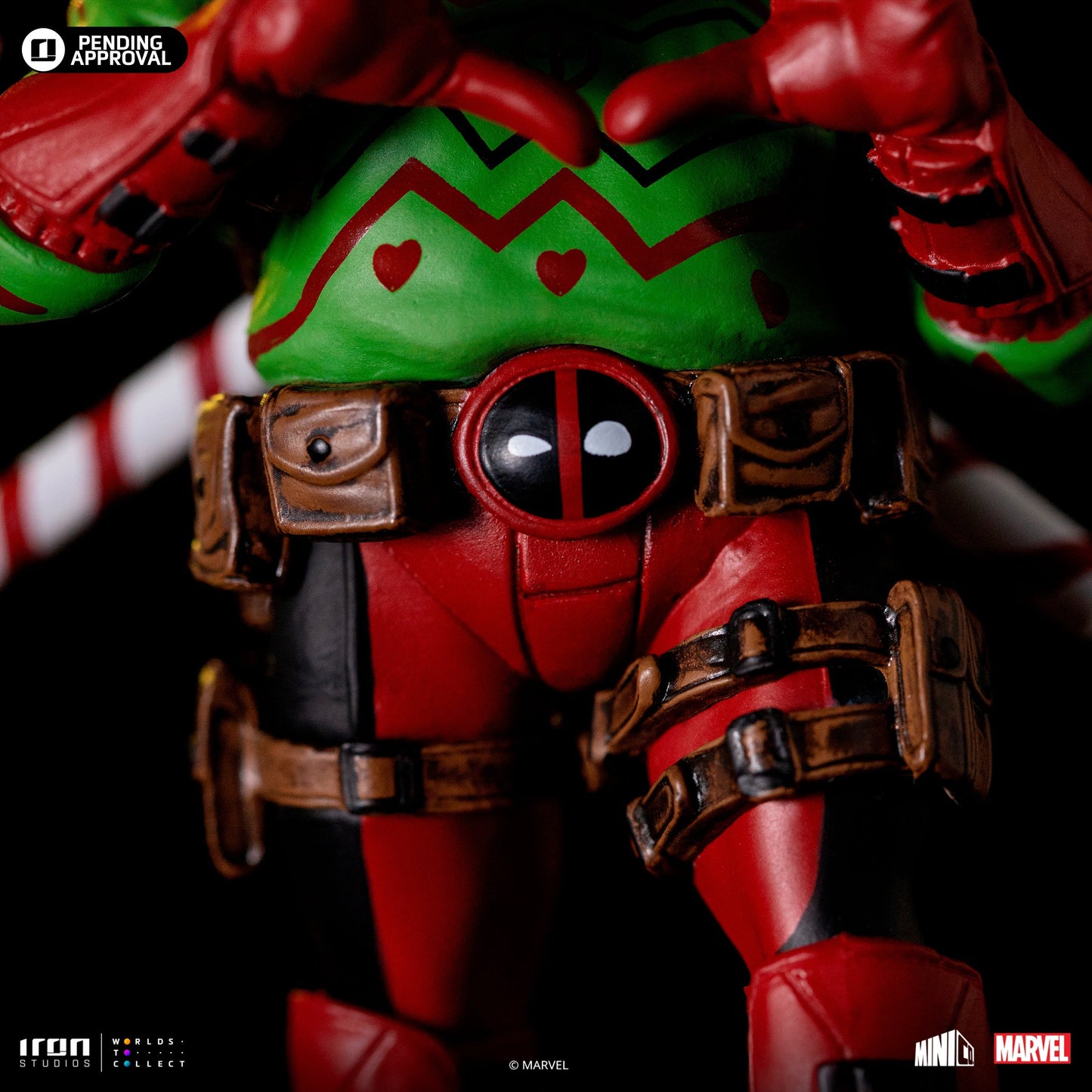 Statue Deadpool (Holidays Version) - Marvel Comics - Minico - Iron Studios