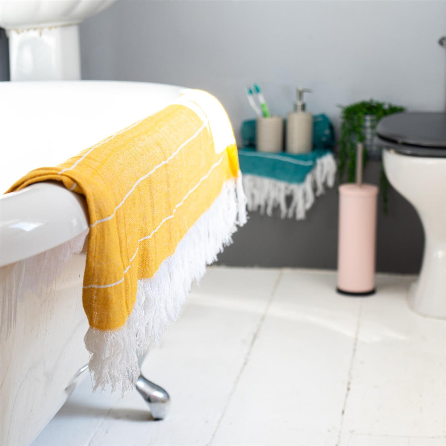 170cm x 90cm Turkish Cotton Pinstripe Bath Towel