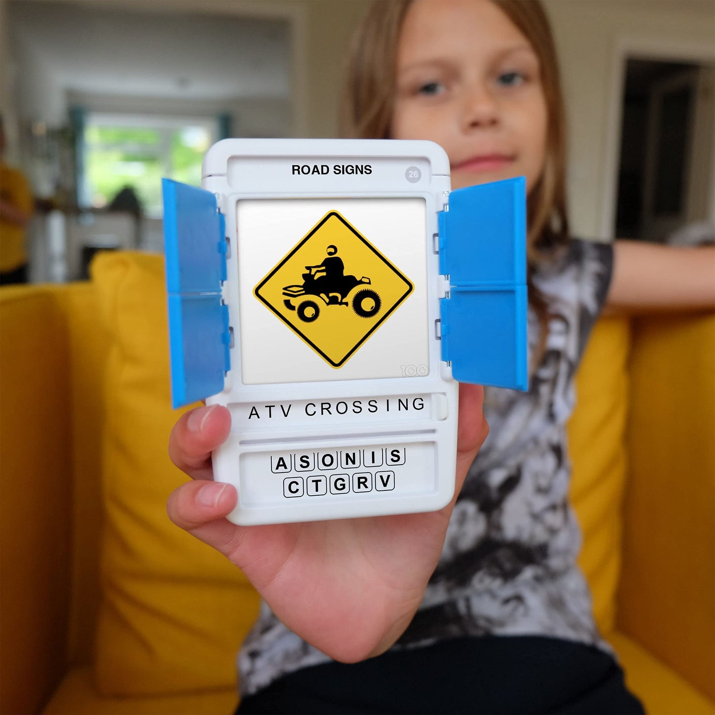 100 PICS US Road Signs Travel Game – Learn 100 Road Signs with Slide Reveal Case
