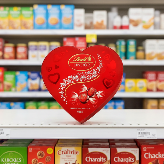 8 x Lindt Lindor Milk Chocolate Truffles Heart Gift Box 200G