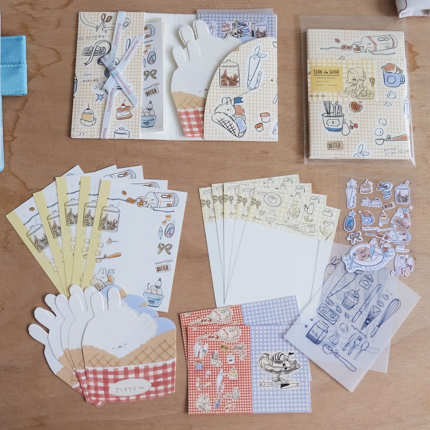 A Gator Life | Cream Bunny Journal Material Pack