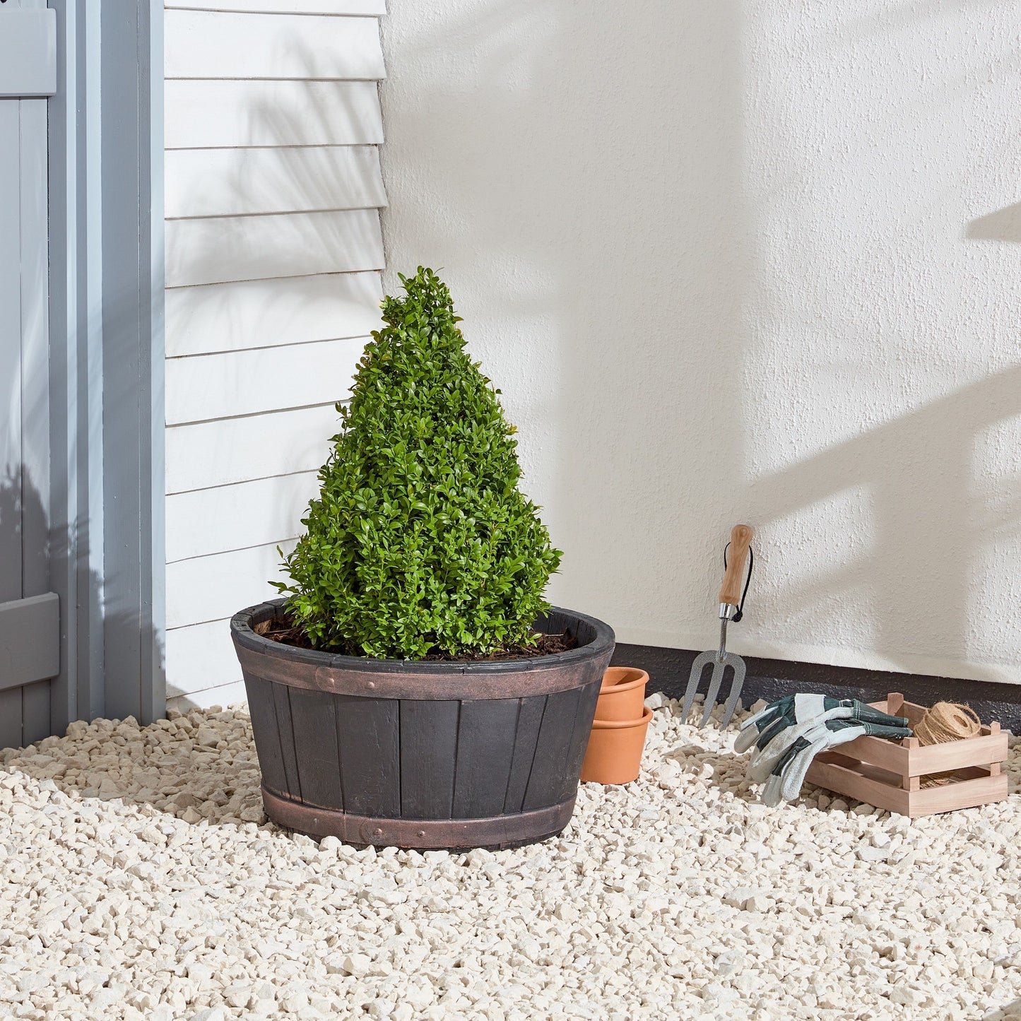 Black Oakwood Barrel Planter