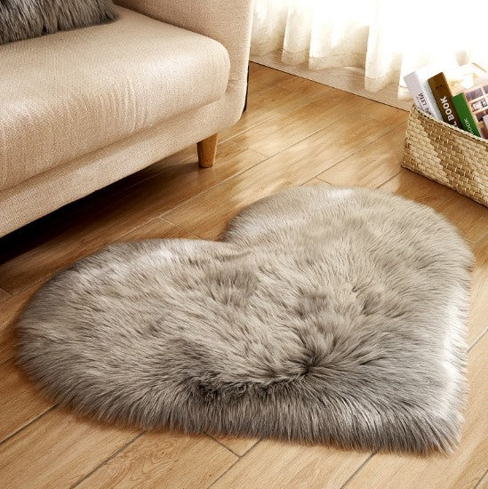 Heart Shaped Fluffy Rug - Non-Slip Plush Living Room Carpet Decor