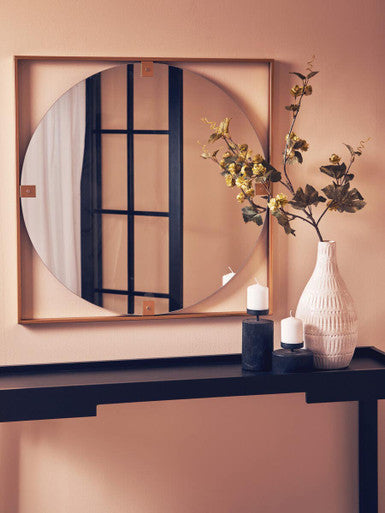 Lacuna Small Candle Holder
