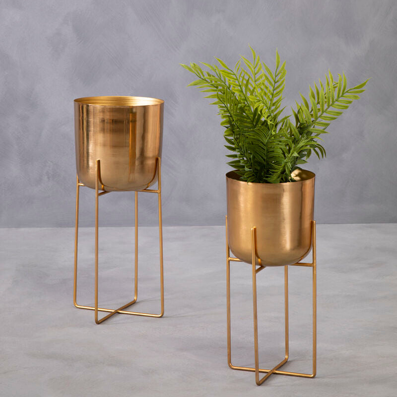 Aliza Small Floor Standing Planter